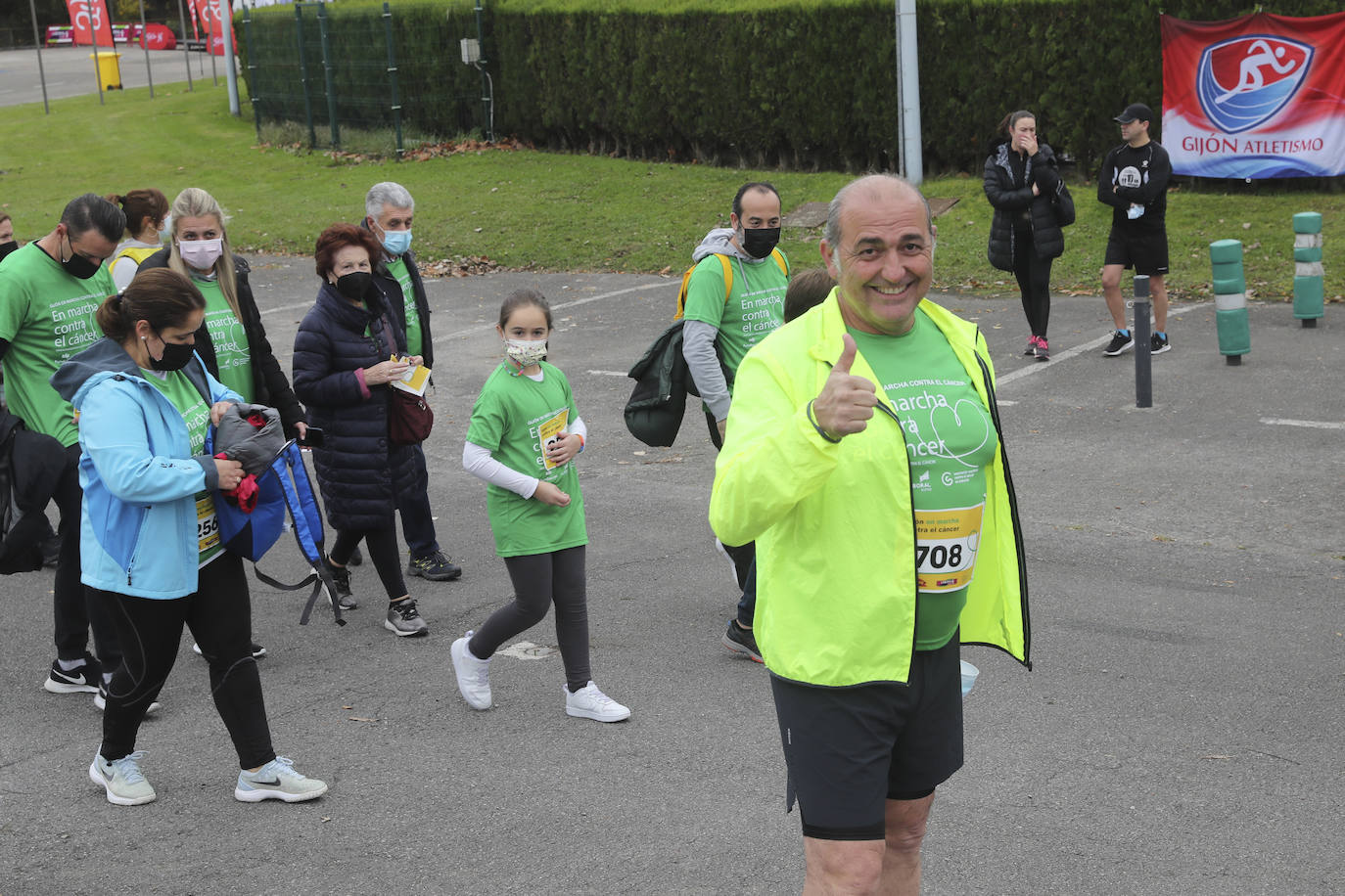 La Asociación Española contra el Cáncer (AECC) ha organizado marchas en Gijón y Avilés para que «la gente tome conciencia y colabore». El objetivo de la iniciativa es mejorar la calidad de vida de los enfermos de cáncer. 