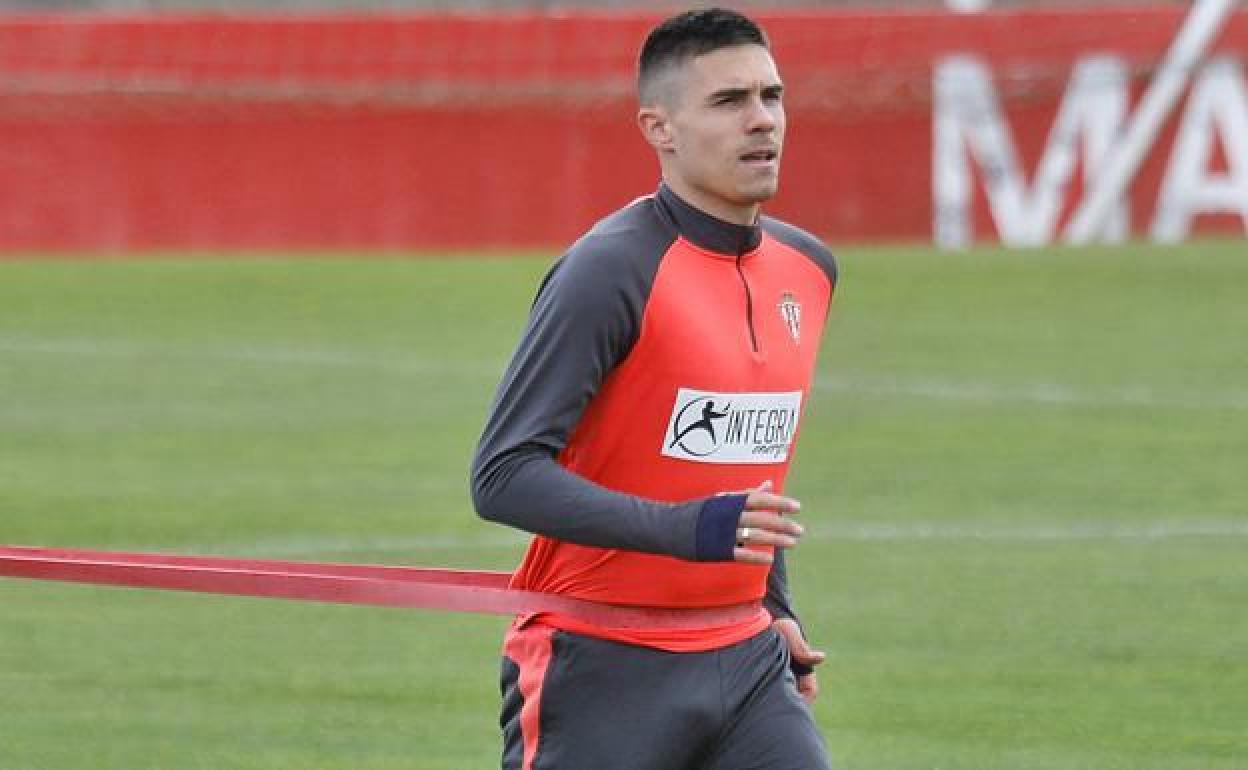 Djuka, en un entrenamiento del Sporting.