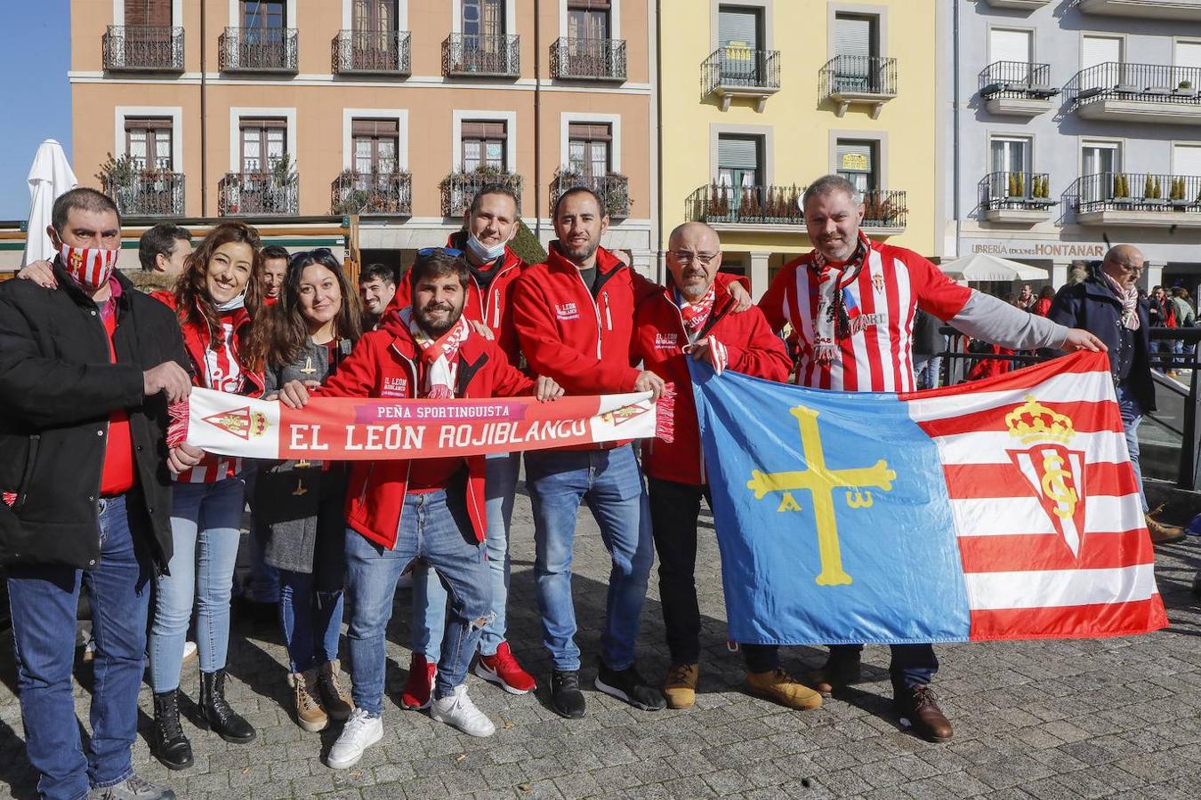 Más de quinientos sportinguistas estarán esta noche en las gradas de El Toralín para animar al conjunto rojiblanco.