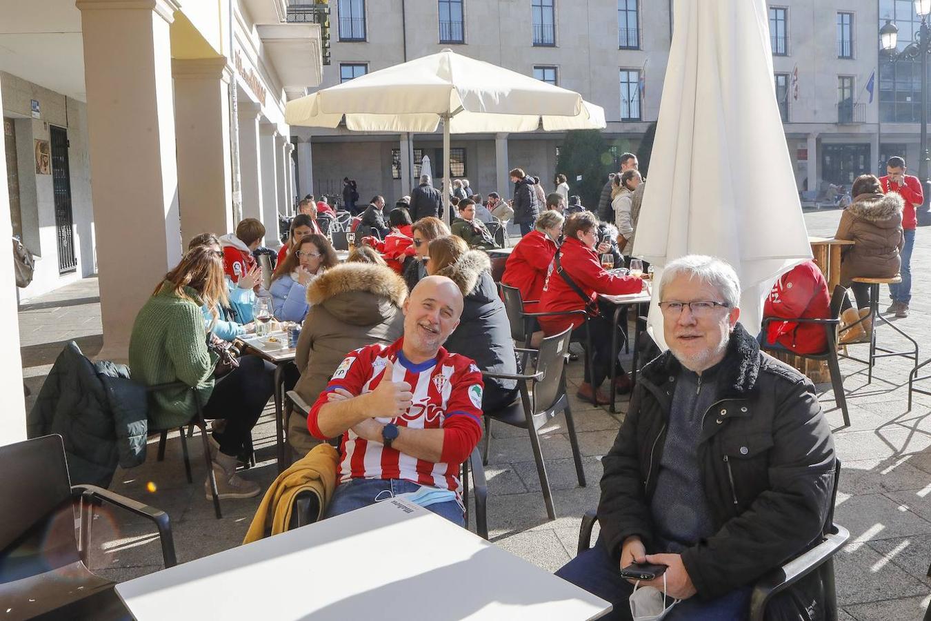 Más de quinientos sportinguistas estarán esta noche en las gradas de El Toralín para animar al conjunto rojiblanco.