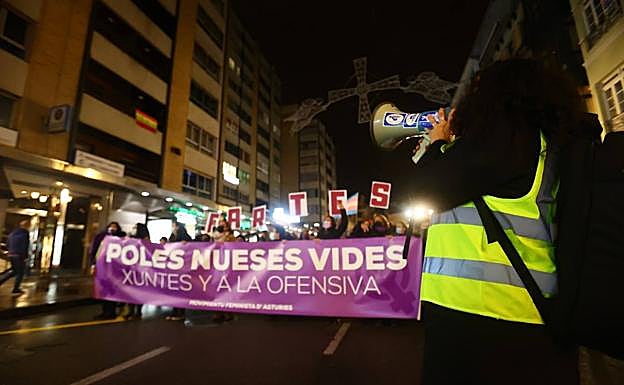Asturias se moja contra el maltrato