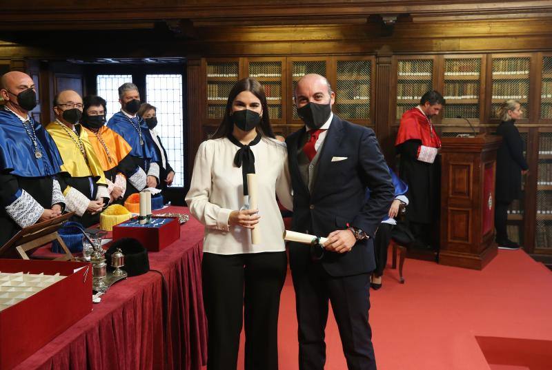 En imágenes: La Universidad de Oviedo entrega sus premios Fin de Grado en Santa Catalina
