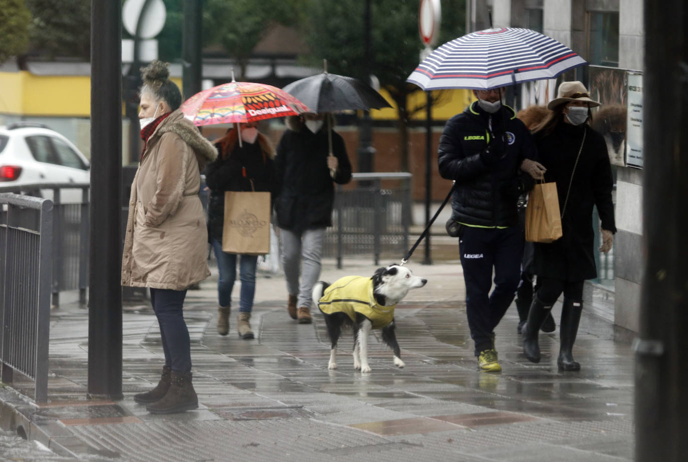 Lluvia y viento para un frío fin de semana en Oviedo