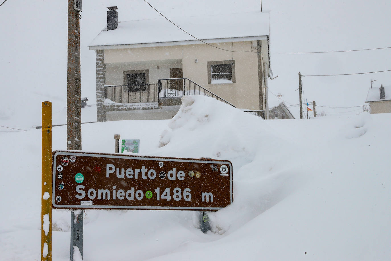 Fotos: La impresionante nevada en Somiedo