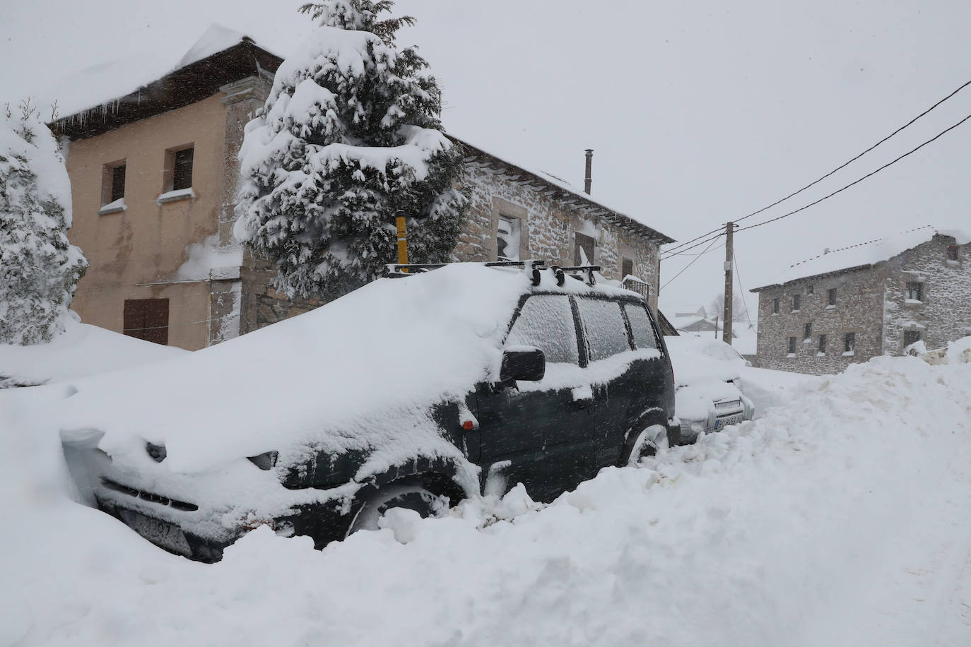 Fotos: La impresionante nevada en Somiedo