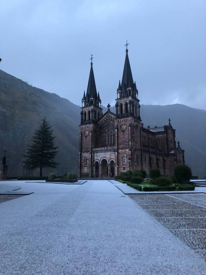 Nieve en Asturias, en la estaciones de esquí de Brañillín y en Somiedo.