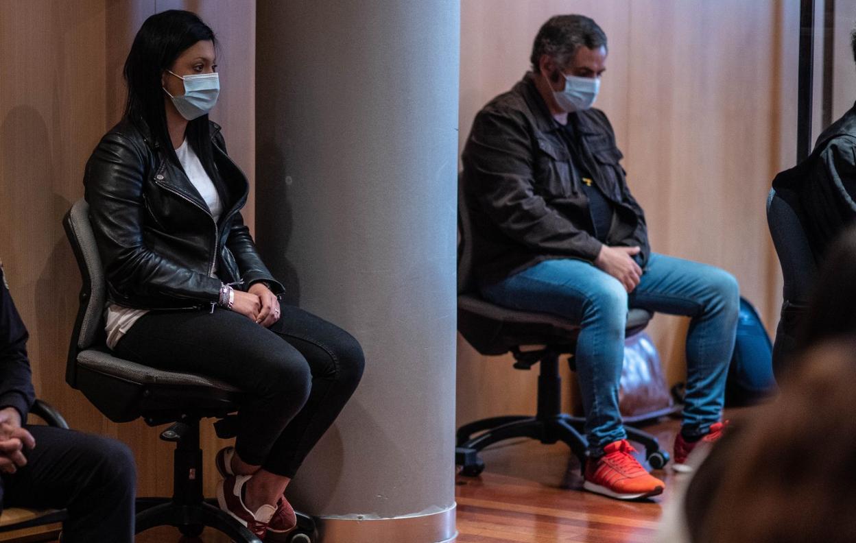 Los dos condenados, Marta Rama y Nelson Dos Anjos, durante la celebración del juicio. 