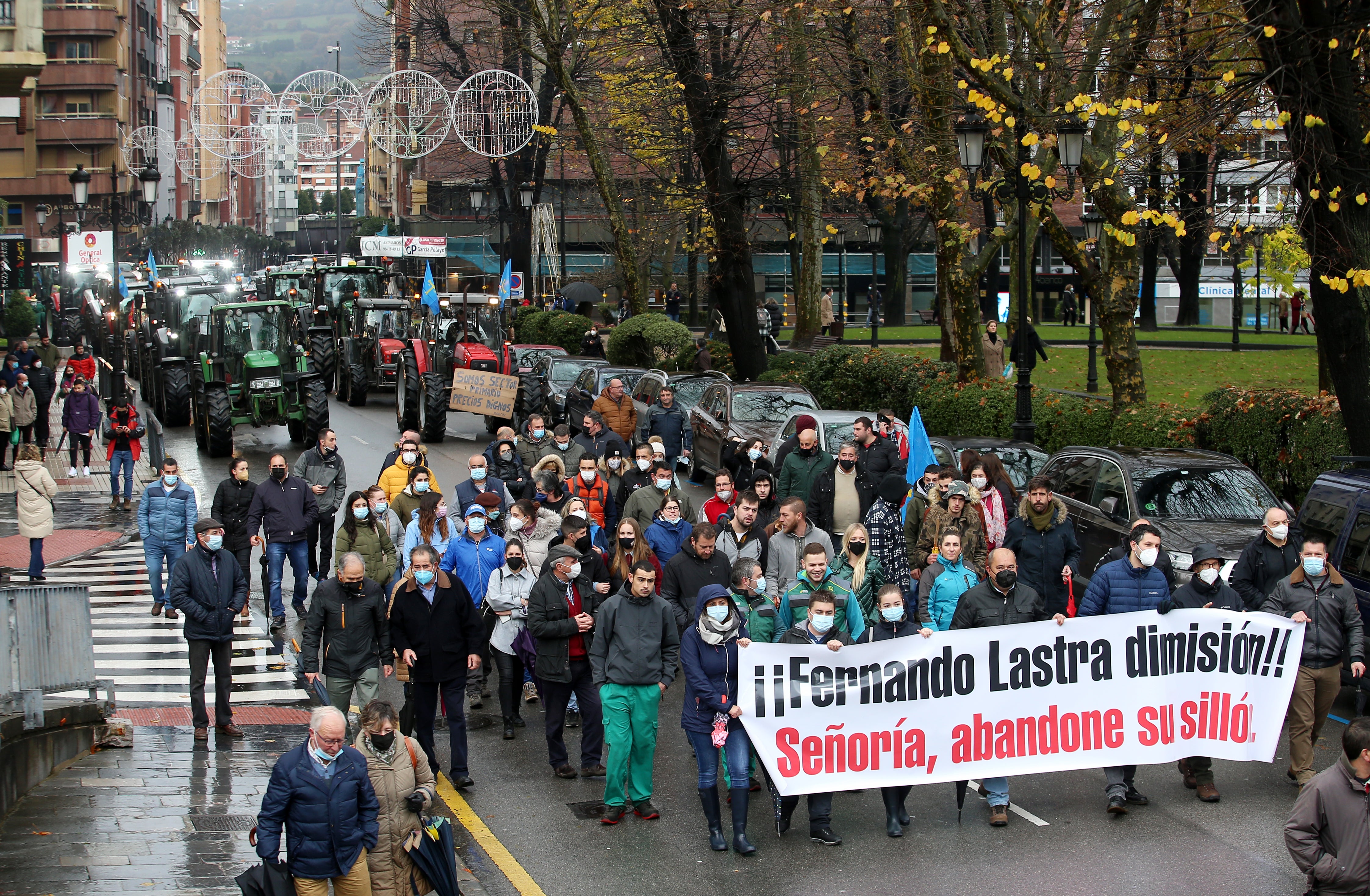 Fotos: El sector ganadero asturiano se manifiesta en Oviedo