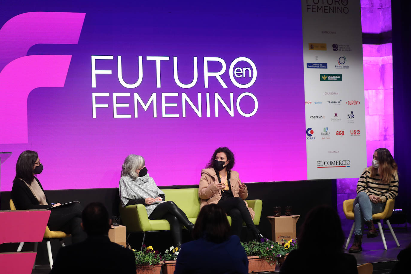 'Futuro en Femenino' educa en igualdad a los más jóvenes y visibiliza la importancia del papel de la mujer en la empresa, las instituciones y la sociedad.