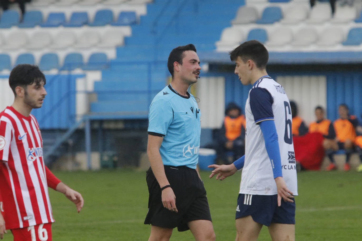 Fotos: Las mejores jugadas del Sporting B-Mosconia