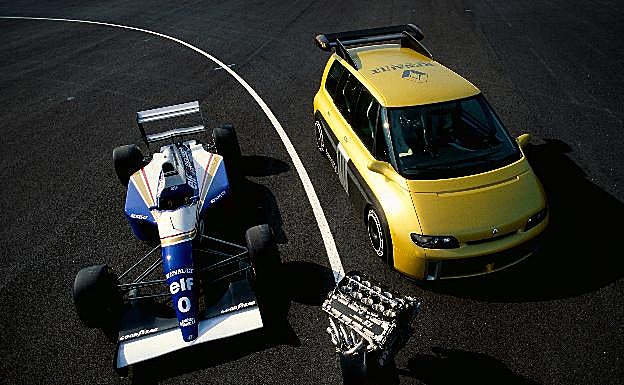 Con los monoplaza Williams, compartía el motor V10 de Renault Sport