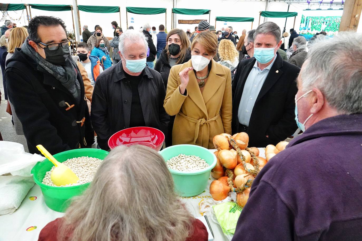 Fotos: Víctor Manuel anima la Feria de les Fabes de Colunga