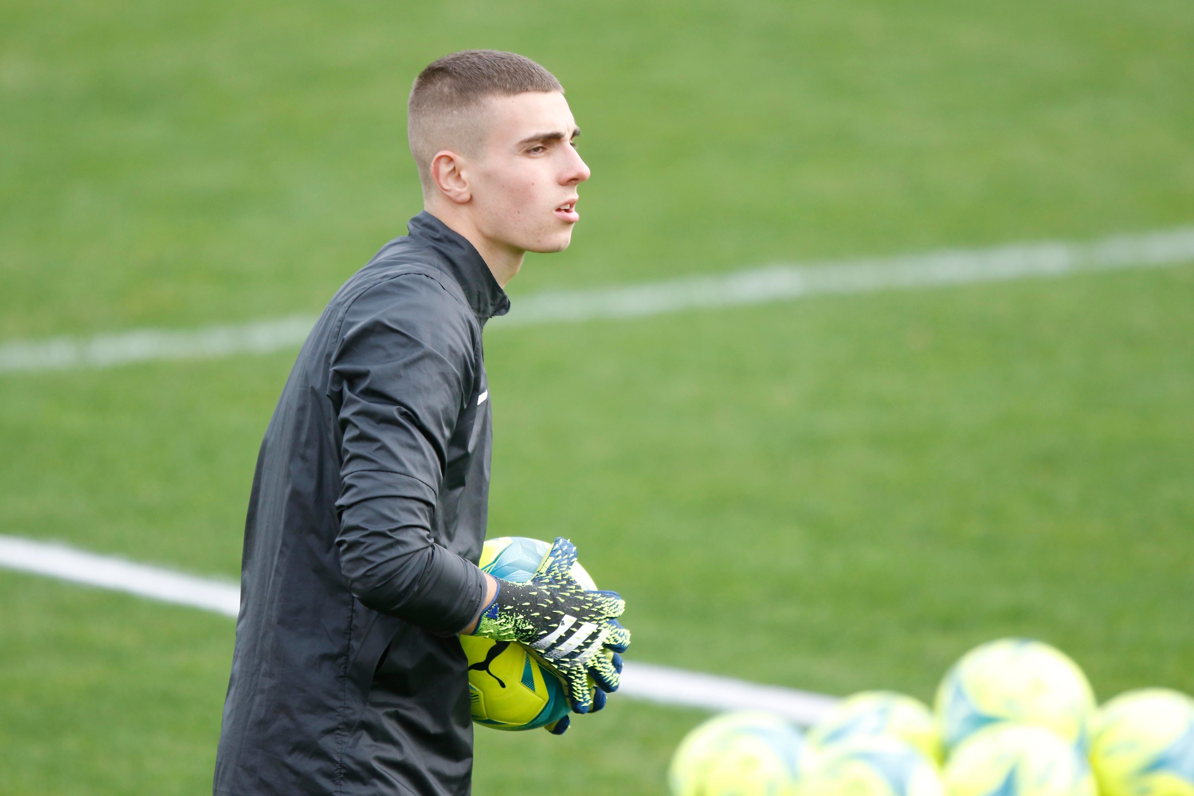 Imagen secundaria 1 - Los jugadores del Sporting, durante el entrenamiento. 