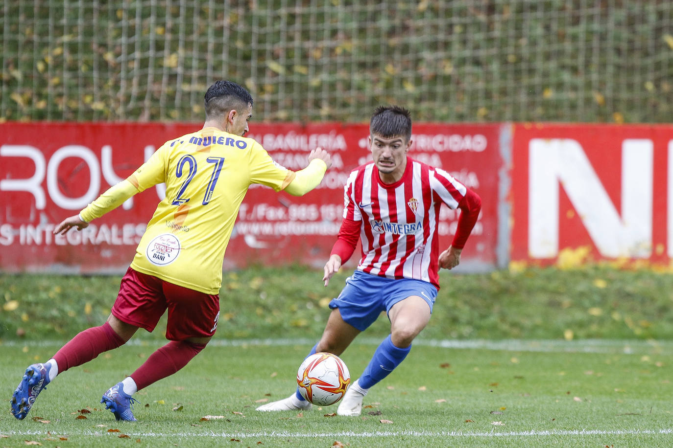 Fotos: Las mejores imágenes de la victoria del Sporting B ante el Navarro