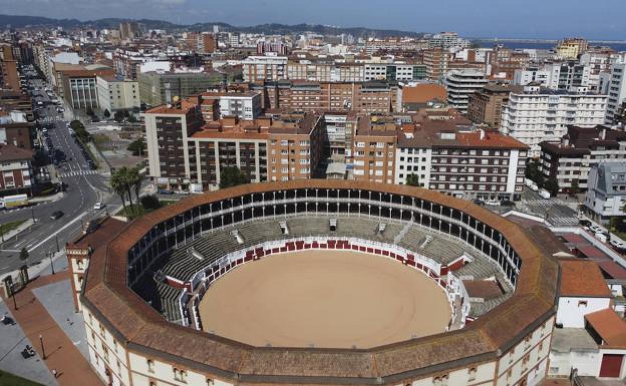 Plaza de toros de El Bibio. 