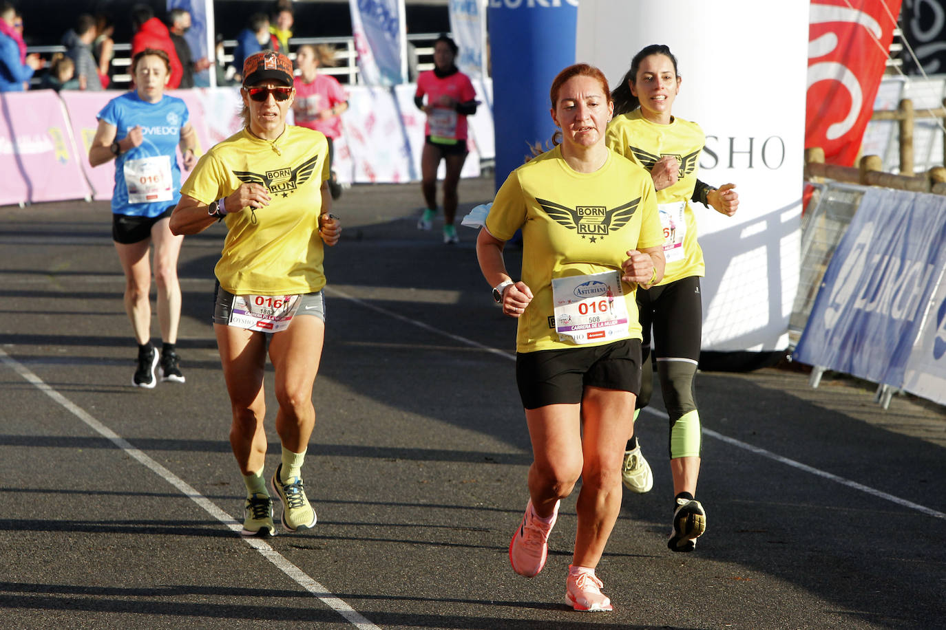 3.500 corredoras han participado este domingo en la Carrera de la Mujer celebrada en las calles de Gijón 