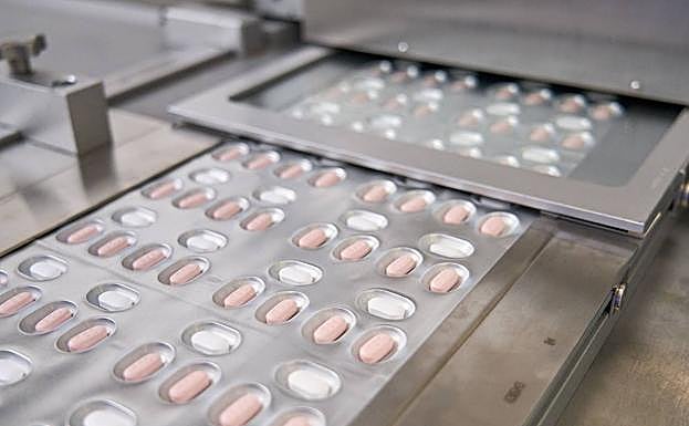 Pfizer asegura que su fármaco contra el covid protege de cuadros severos en el 90% de los casos