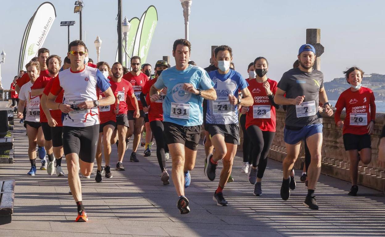 VIII Carrera Solidaria Club de Regatas-Tenis de Gijón. 