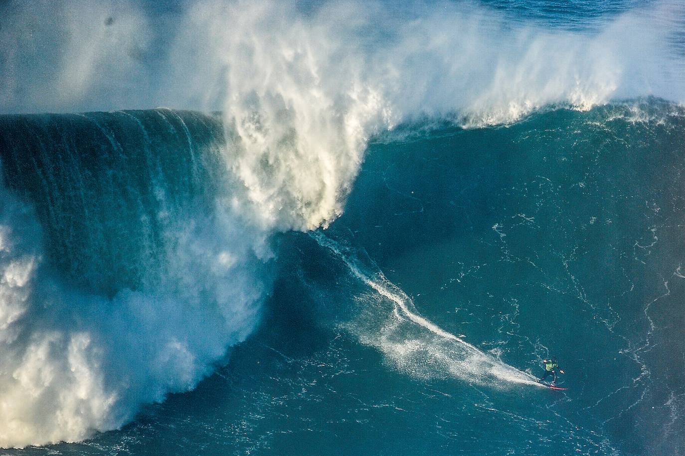 Fotos: El espectáculo de las olas de Nazaré