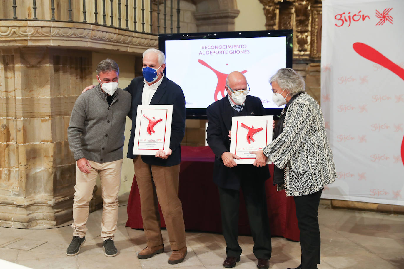 El Patronato Deportivo de Gijón ha entregado los premios a los mejores deportistas de la ciudad. El máximo reconocimiento ha sido para el tenista Pablo Garreño, bronce en los Juegos Olímpicos de Tokio 