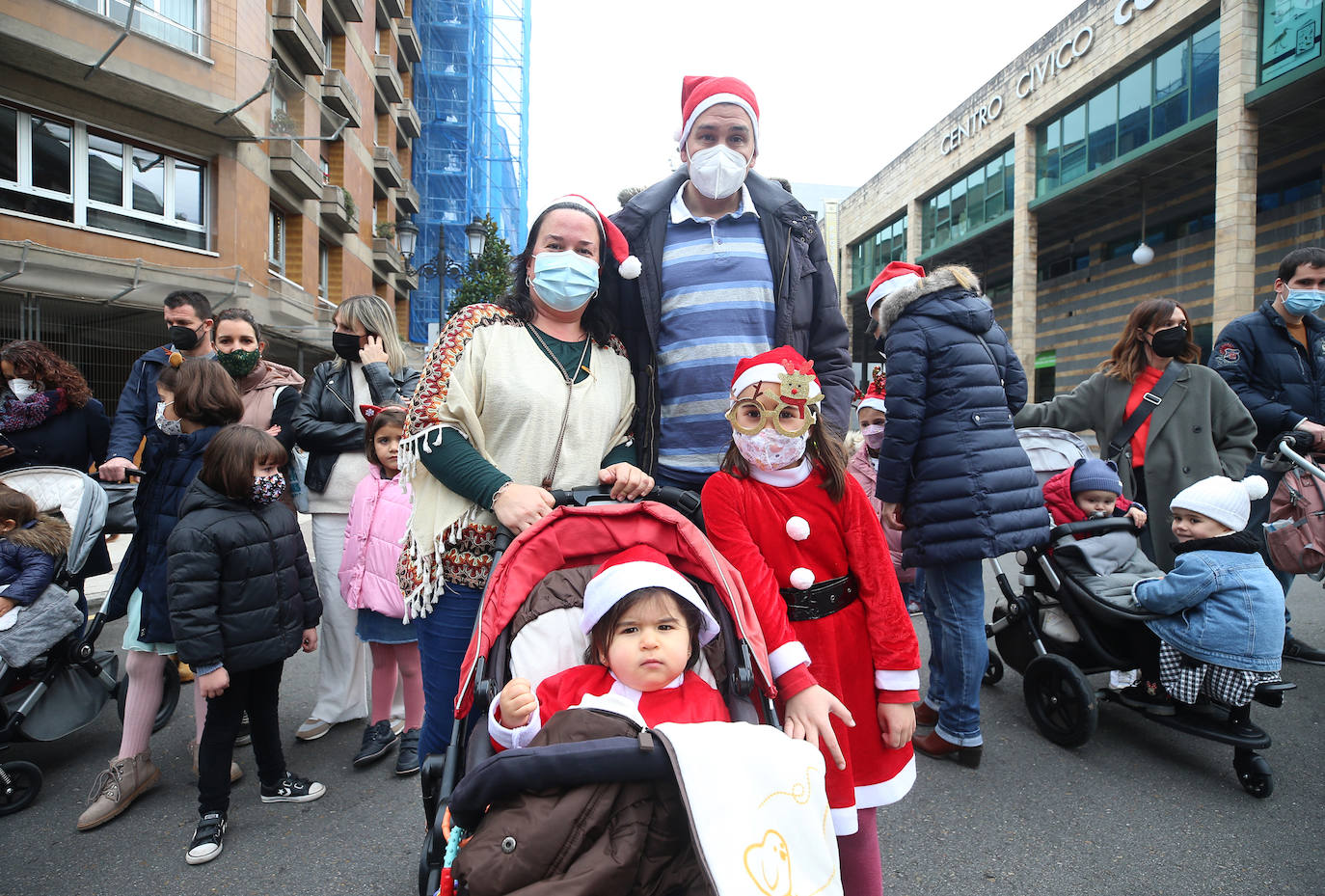 Imagen. Papá Noel lleva la ilusión a Oviedo