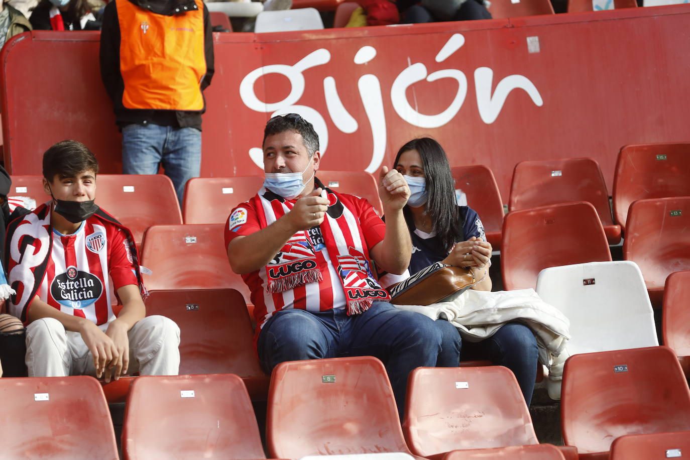 Fotos: ¿Estuviste en el Sporting - Lugo? ¡Búscate!