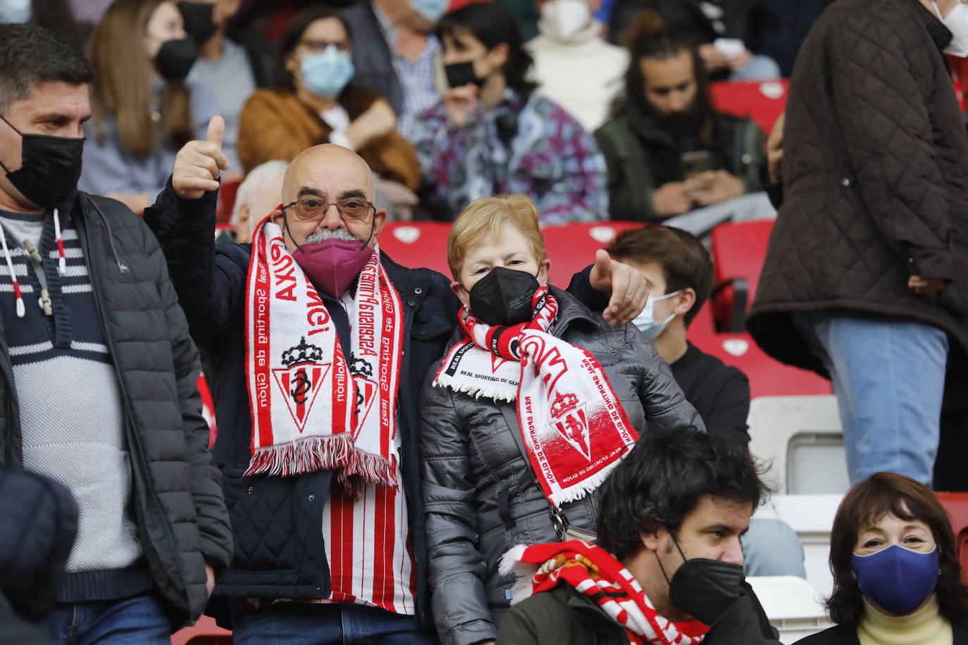 Fotos: ¿Estuviste en el Sporting - Lugo? ¡Búscate!