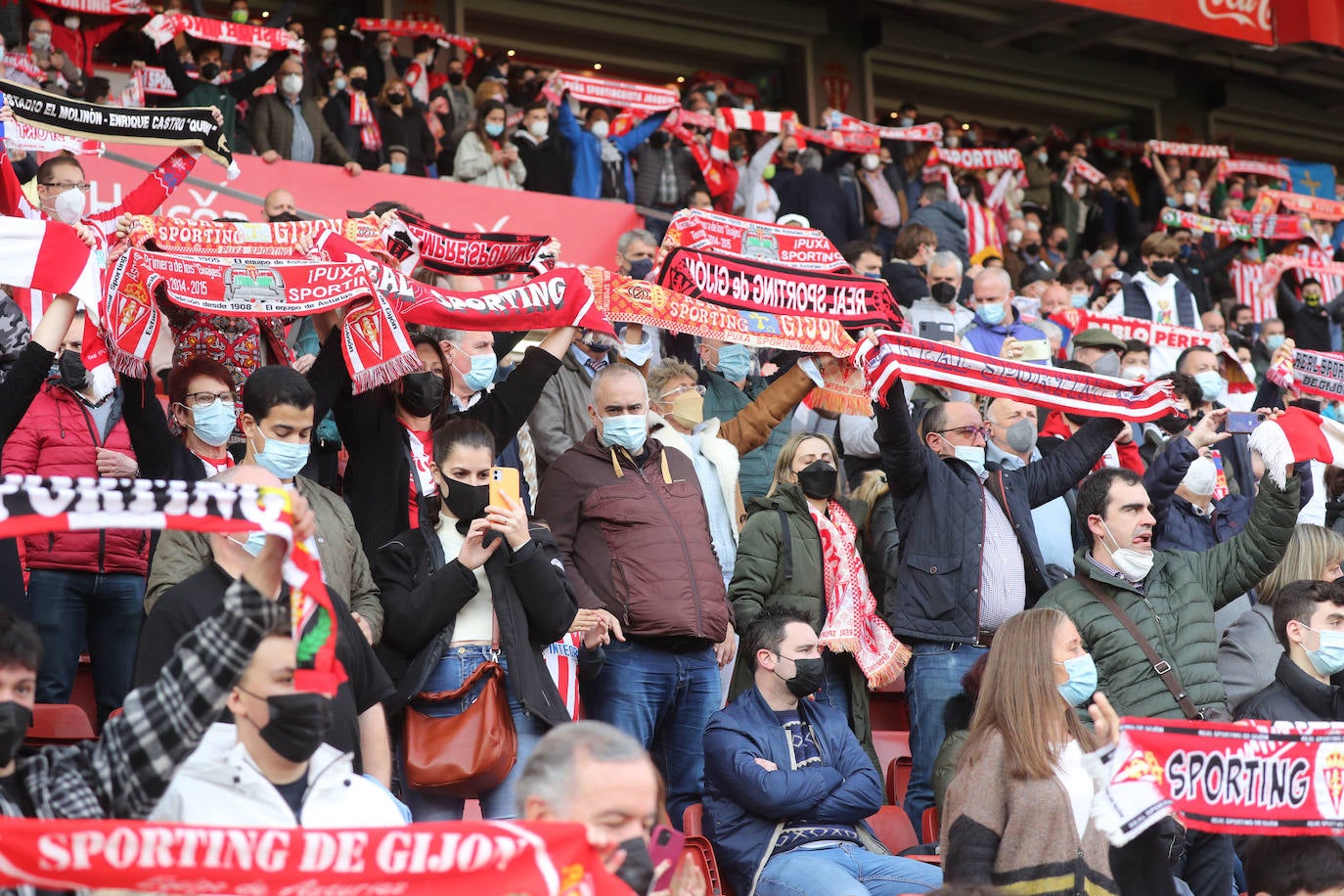 Fotos: ¿Estuviste en el Sporting - Lugo? ¡Búscate!