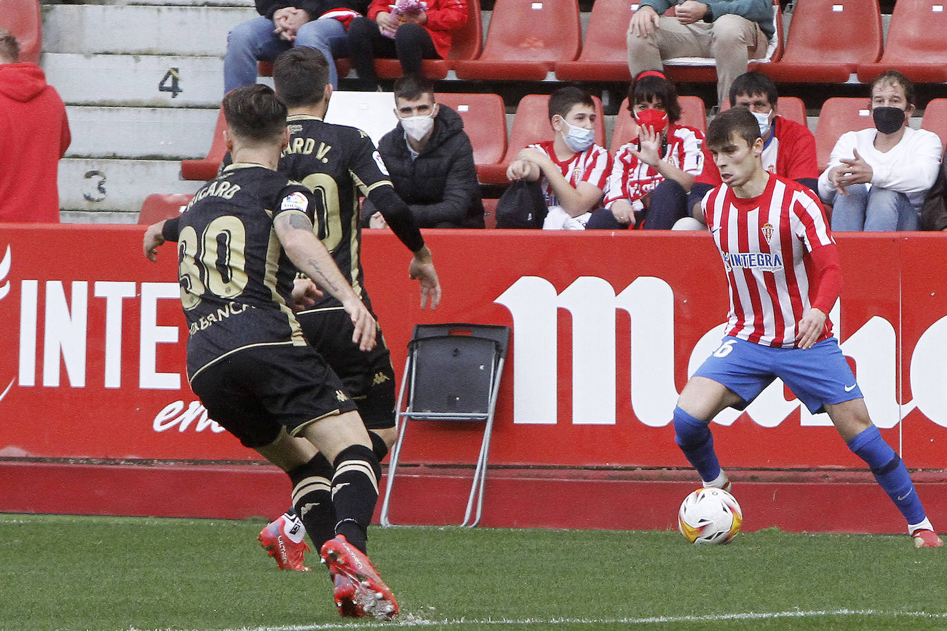 Fotos: Las imágenes de las mejores jugadas del Sporting - Lugo