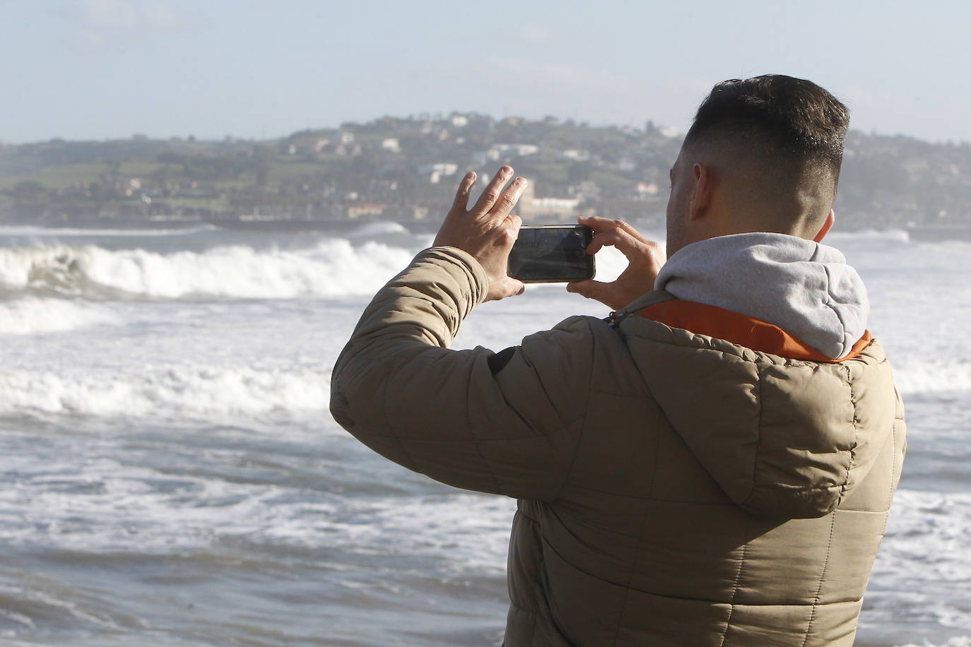 Fotos: Oleaje de foto en Gijón