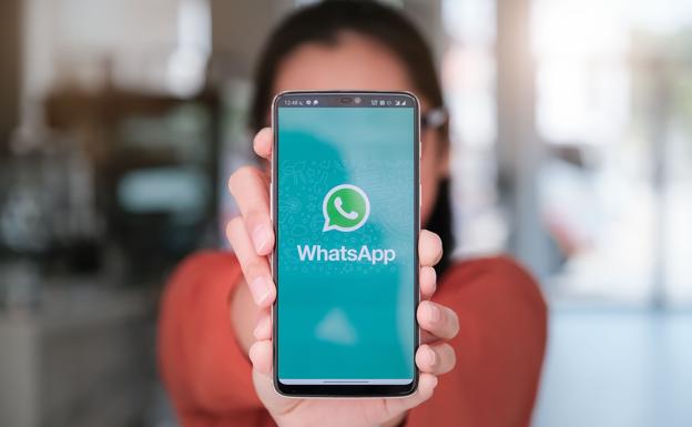 WhatsApp prepara un 'manos libres' de escucha de audios