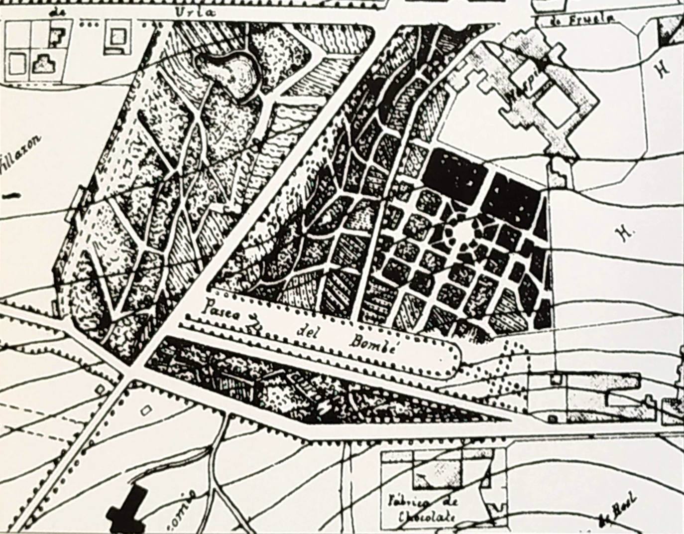 Plano de Oviedo de Manuel González Vidal (1885). En esos momentos ya había sido desposeído el jardín botánico del cerrazón de la Universidad de Oviedo, está prolongado el paseo de El Bombé, se ve la formación de las parcelas irregulares por donde se comenzó a hacer el parque público y se observa la red caminera rectilínea y el incipiente lago. Se puede ver al noreste el monasterio de San Francisco donde se erigió la Diputación Provincial y la apertura de las calles Uría y Fruela que hicieron rectificar los bordes del campo y reducir sus dimensiones.