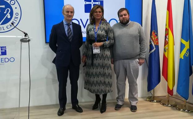 Agustín Martín, Concepción Méndez y Luis Ángel Ruenes, hoy en FITUR, en la presentación de los dos partidos.