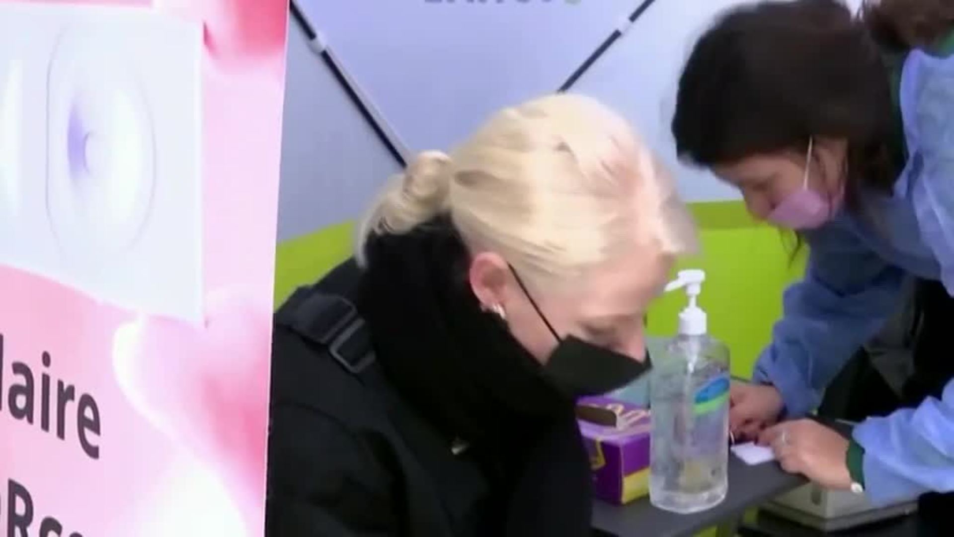 Tres años de cárcel y 45.000 euros de multa en Francia a quienes falsifiquen el pasaporte COVID