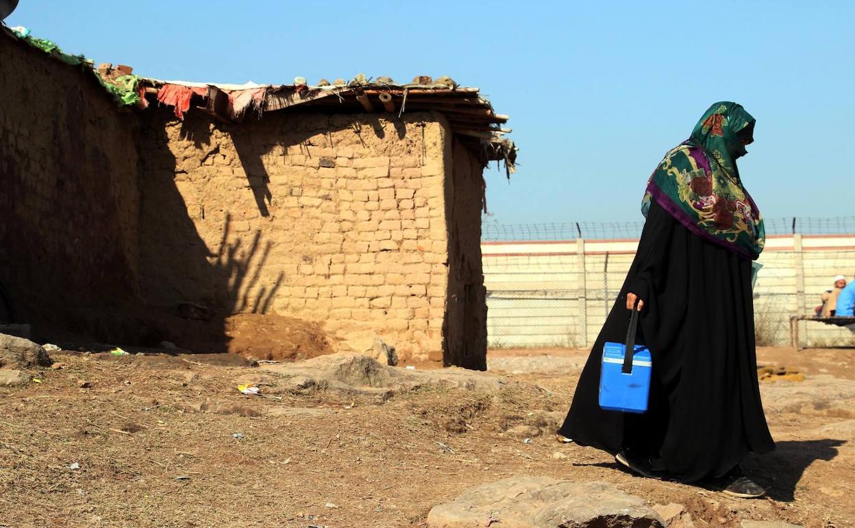 El cuerpo de la niña fue hallado en un contenedor de basura en Manbij. 
