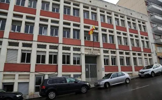 Un juzgado exonera una deuda de 41.557 euros a una familia de Lugones