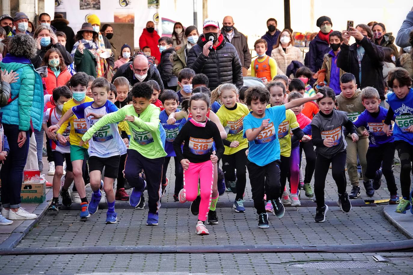 Dimas Pereira se impone en el Cayón Trail de Infiesto, una carrera que sigue siendo «el plan favoristo» de los corredores de la región.