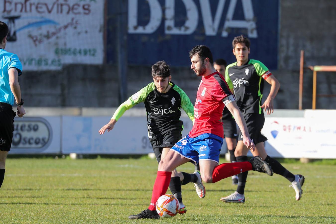 Fotos: Las mejores jugadas del Colunga - Sporting B