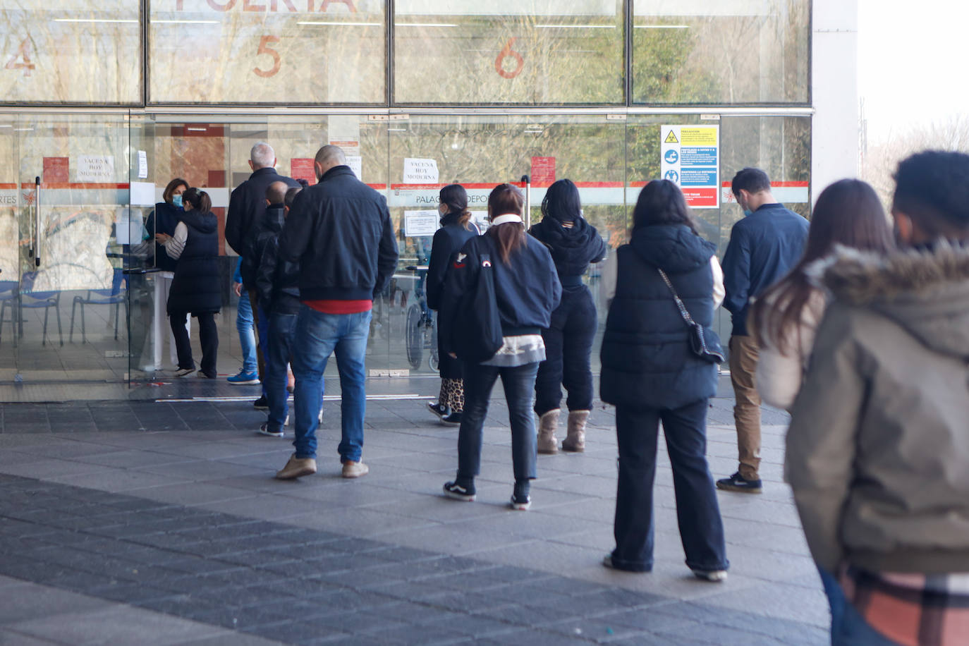 Vacunación, esta mañana, en Gijón 