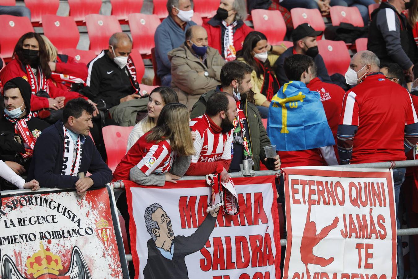 Fotos: ¿Estuviste en el Mirandés - Sporting? ¡Búscate!