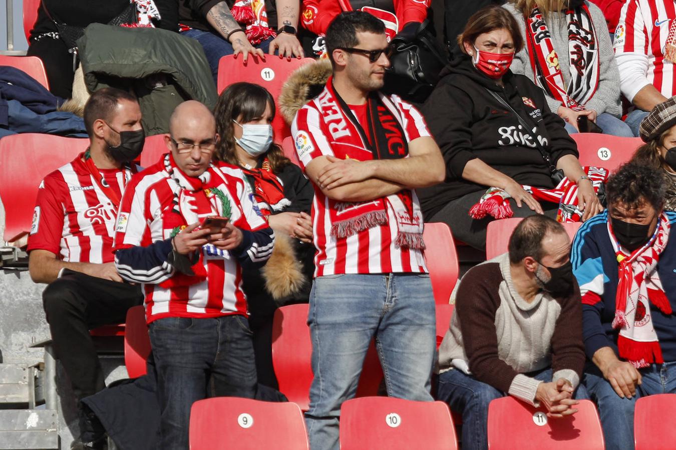 Fotos: ¿Estuviste en el Mirandés - Sporting? ¡Búscate!