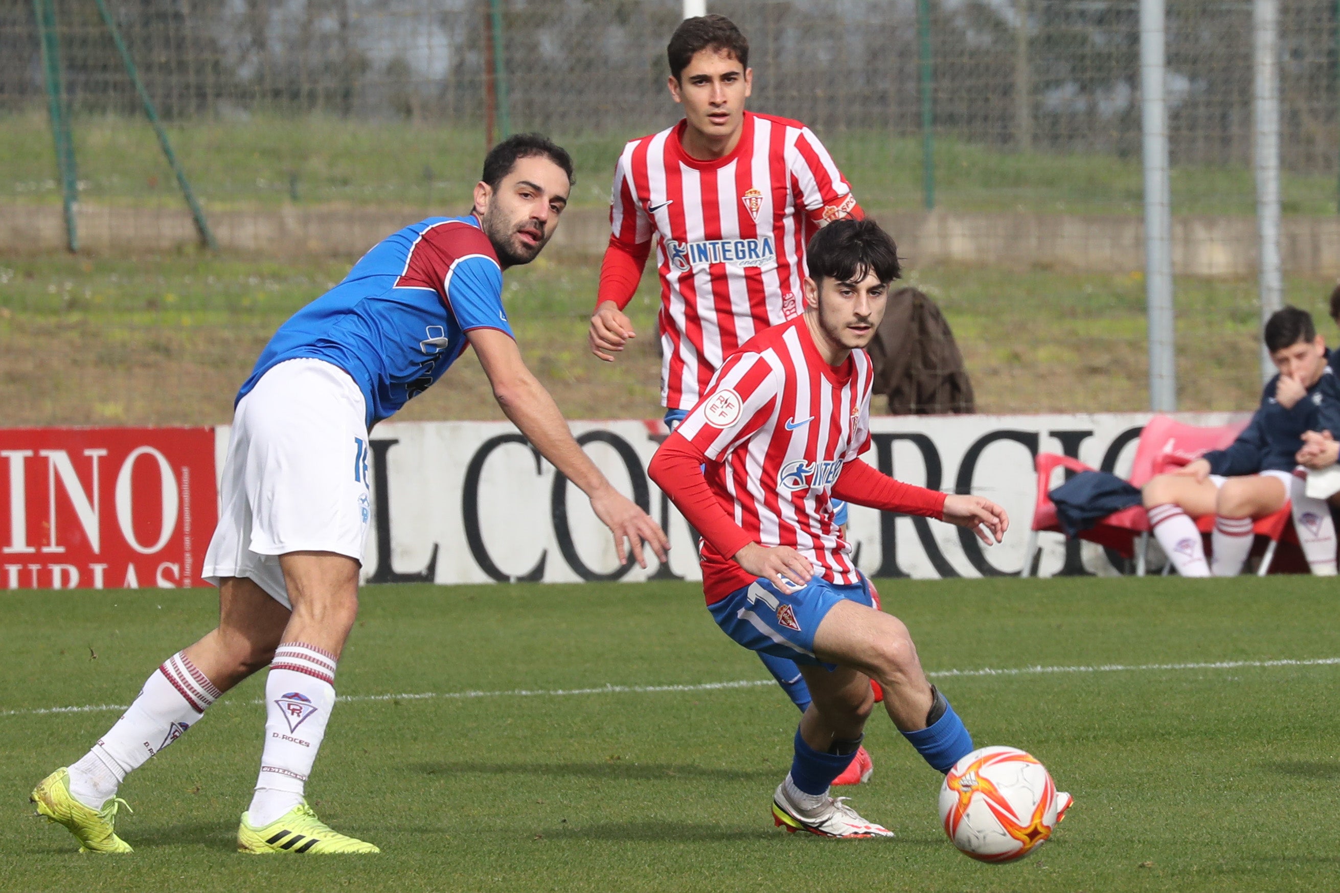 Fotos: Las mejores jugadas del Sporting B - Roces (6-0)