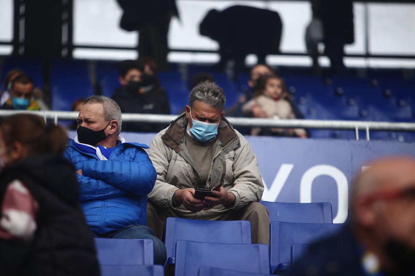 Fotos: ¿Estuviste en el Real Oviedo - Huesca? ¡Búscate!