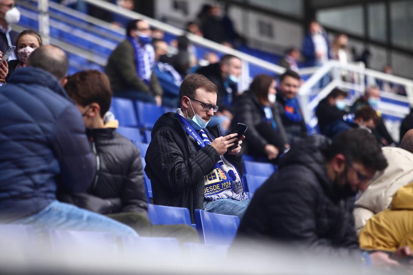 Fotos: ¿Estuviste en el Real Oviedo - Huesca? ¡Búscate!