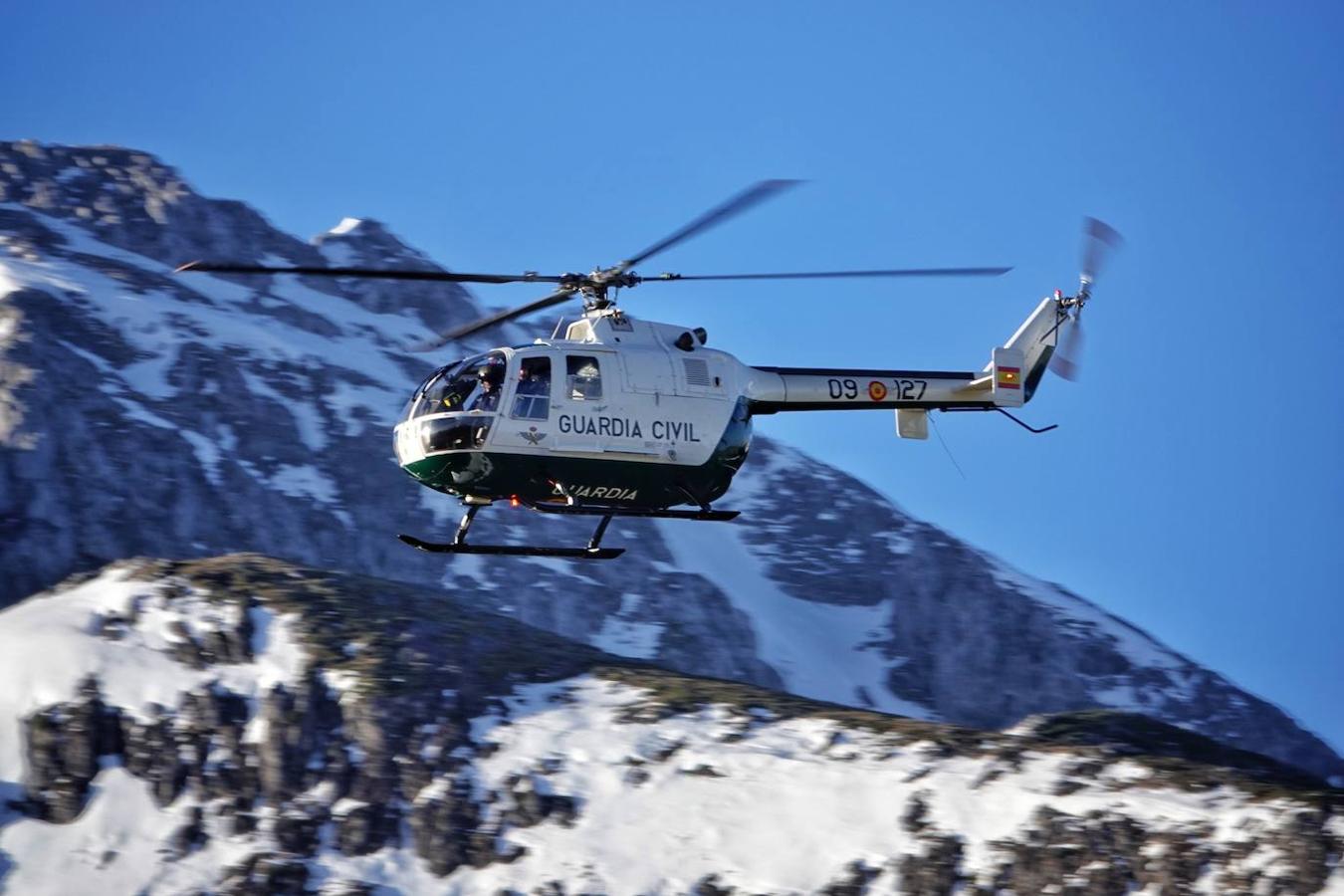 El cuerpo sin vida de Carlos Ugidos, el montañero llanisco desaparecido en Picos de Europa, fue hallado este jueves a las 12.15 horas en la ladera norte del pico Mancondiú y las primeras hipótesis apuntan a una caida por una ladera de fuerte pendiente.