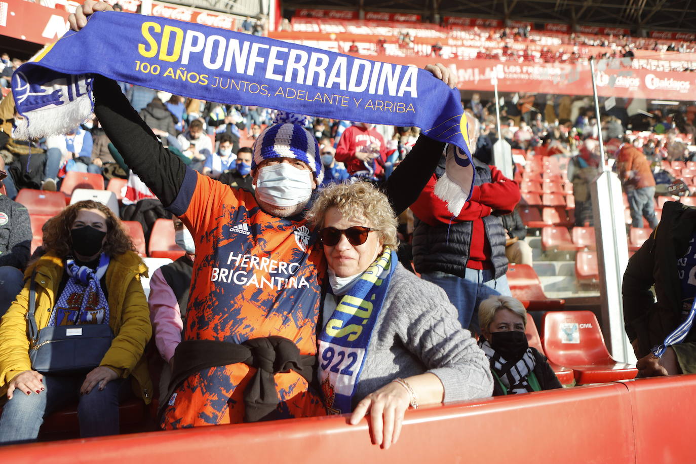 Fotos: ¿Estuviste en el Sporting-Ponferradina? ¡Búscate!