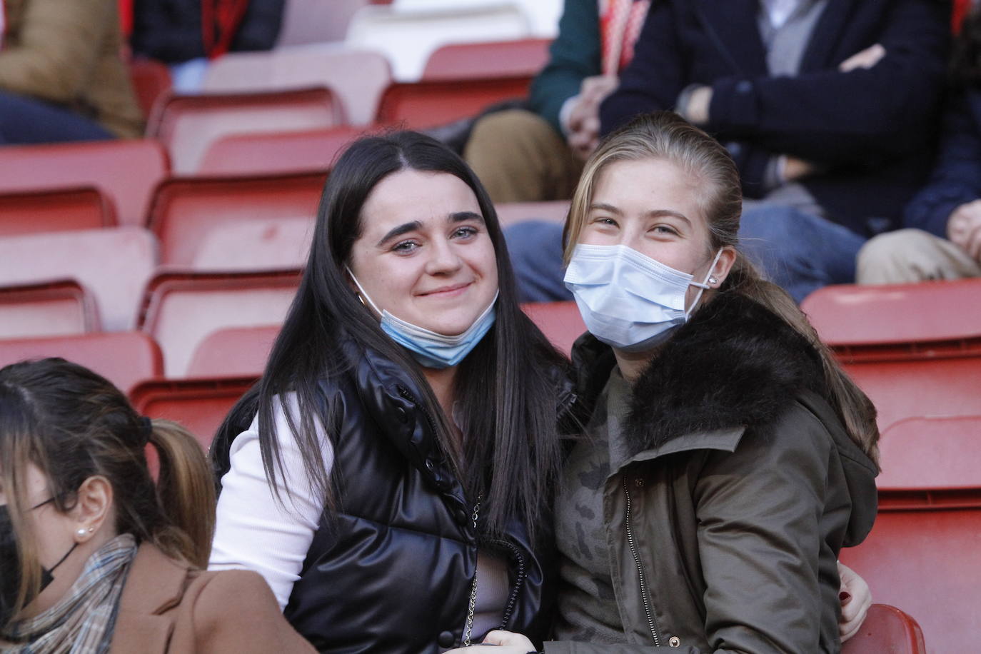 Fotos: ¿Estuviste en el Sporting-Ponferradina? ¡Búscate!