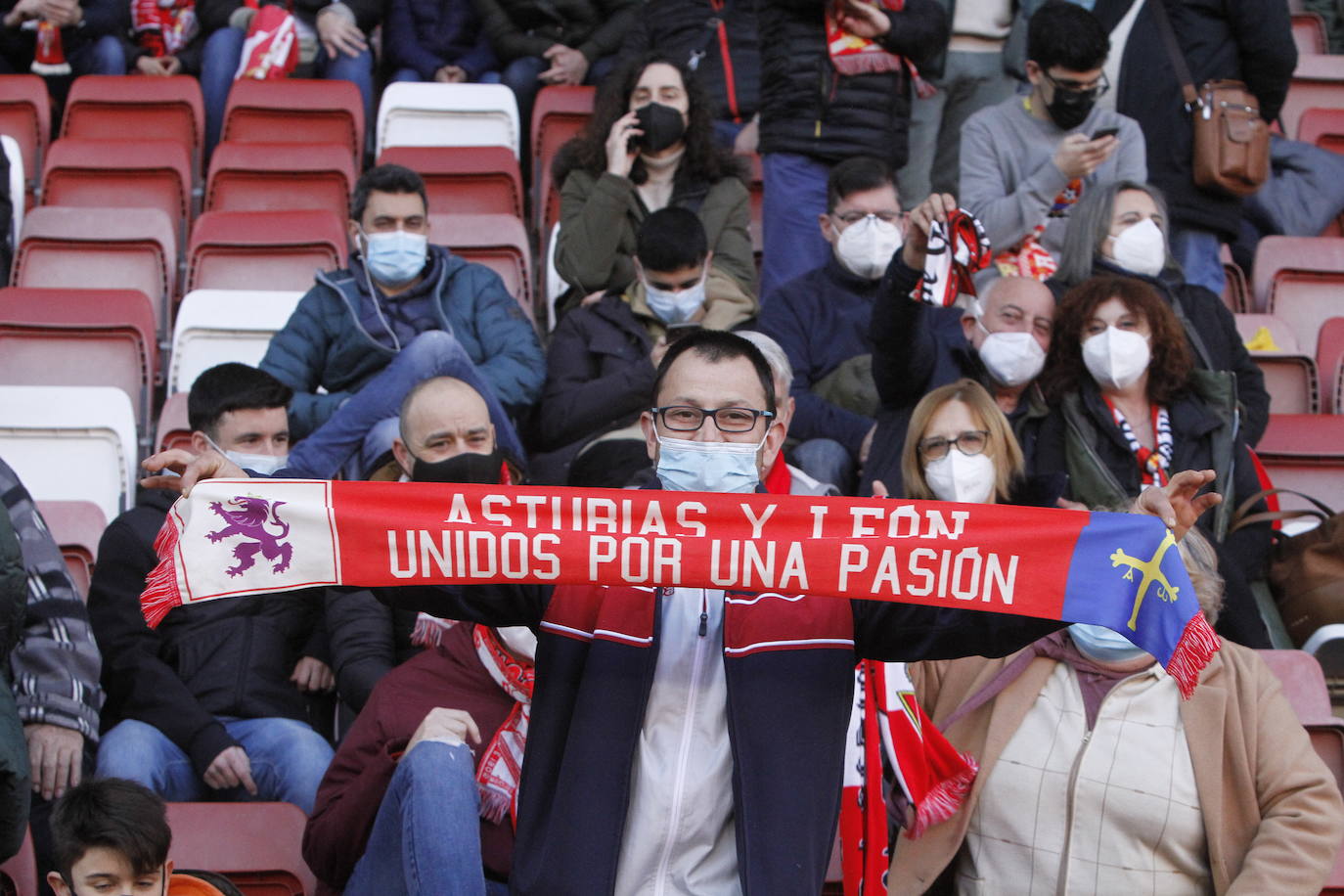 Fotos: ¿Estuviste en el Sporting-Ponferradina? ¡Búscate!