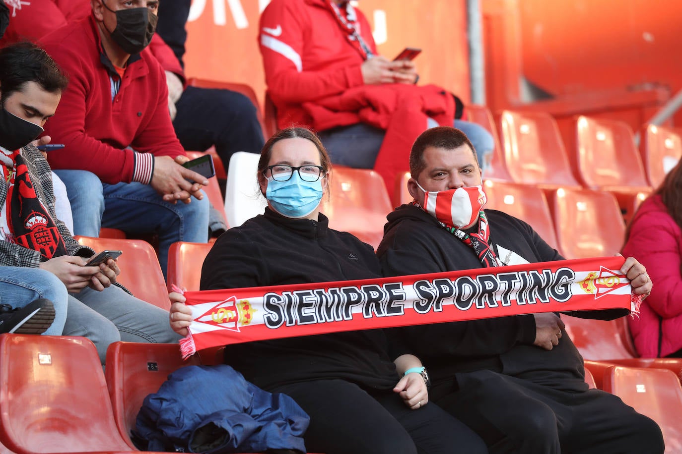 Fotos: ¿Estuviste en el Sporting-Ponferradina? ¡Búscate!