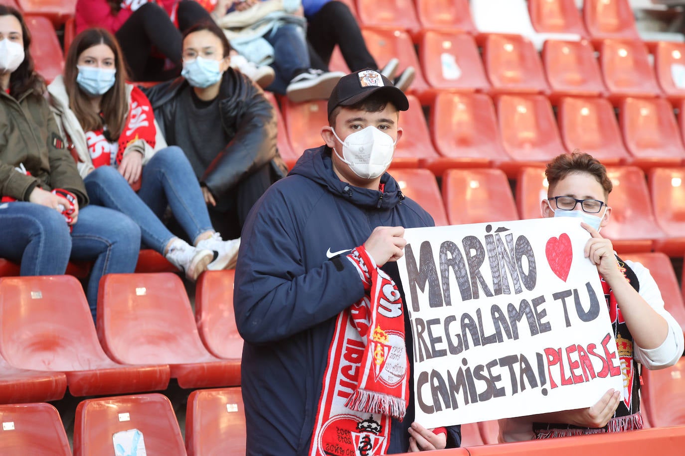 Fotos: ¿Estuviste en el Sporting-Ponferradina? ¡Búscate!